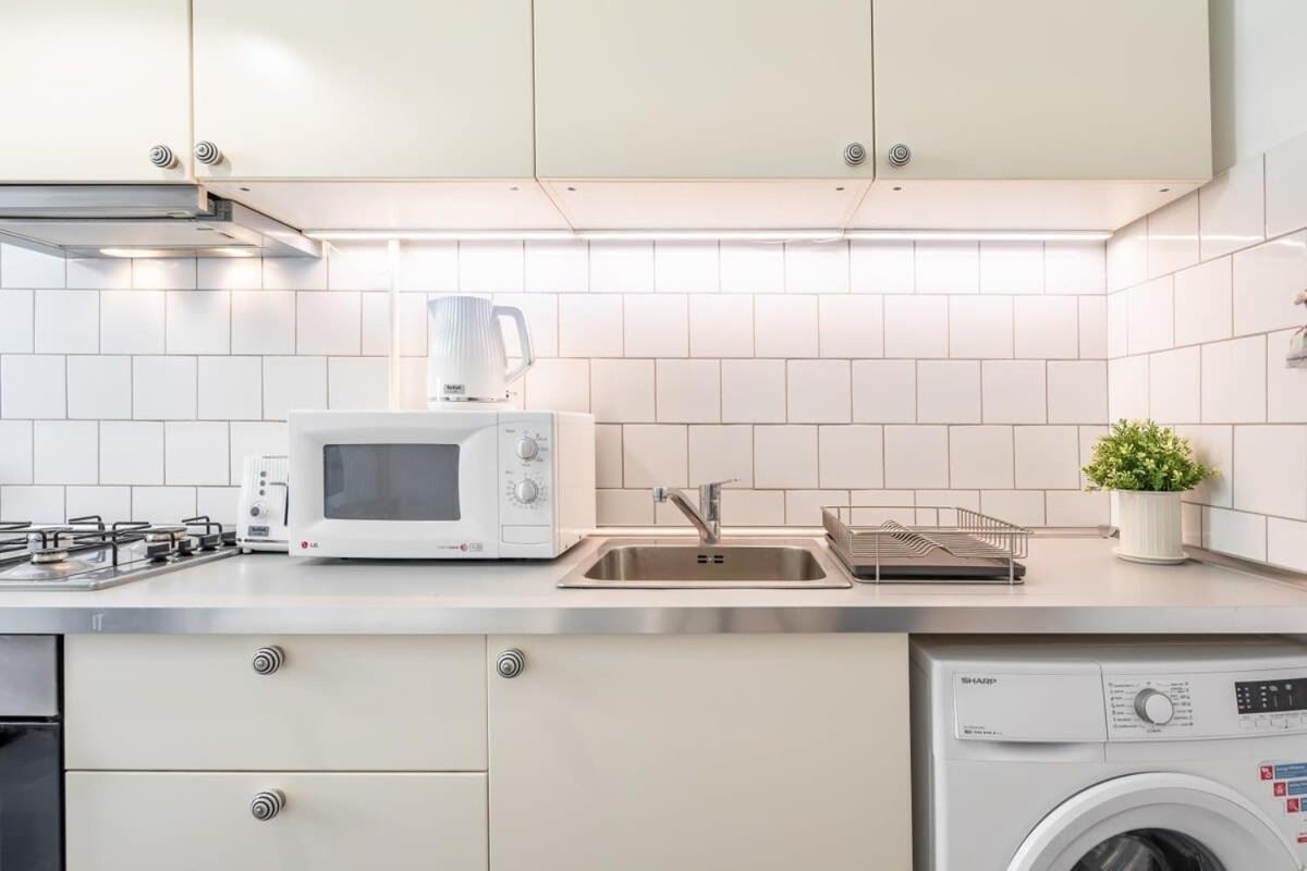 Lovely & Cozy Home With A C Budapest Extérieur photo